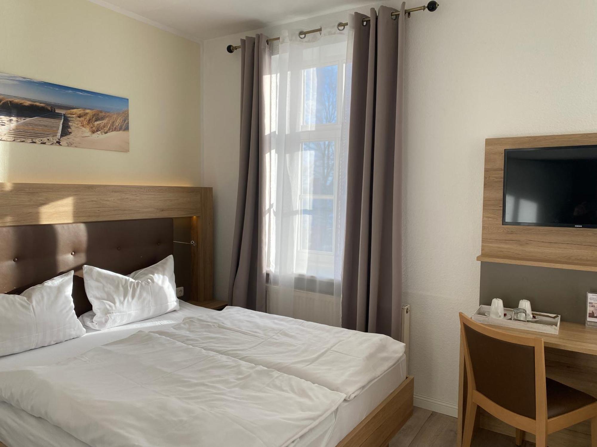 Pension Zum Alten Faehrhaus Rostock Quarto foto